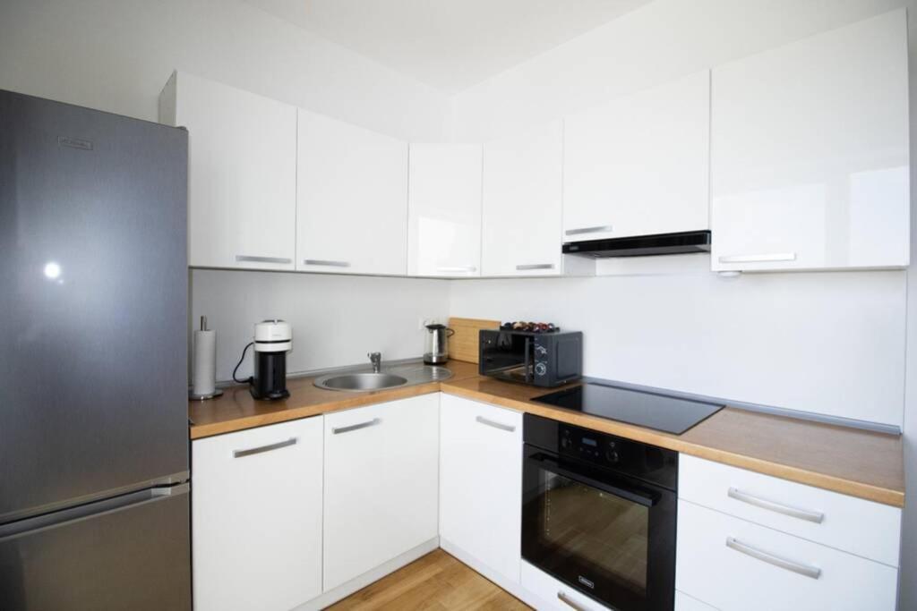 Sunny & Cozy Penthouse With Balcony L Dg4'14 Apartment Viena Exterior foto